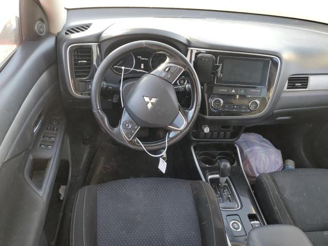Photo 8 from auction – 2018 MITSUBISHI OUTLANDER with VIN JA4AZ3A35JZ007375