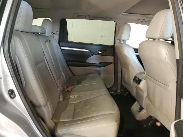 Photo 11 from auction – 2016 TOYOTA HIGHLANDER with VIN 5TDJKRFH6GS279316