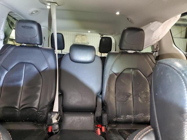 Photo 10 from auction – 2017 CHRYSLER PACIFICA T with VIN 2C4RC1EG8HR796816