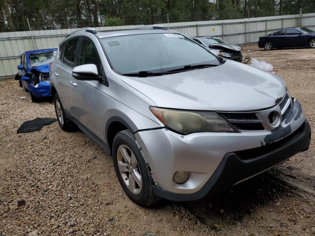 Photo 4 from auction – 2014 TOYOTA RAV4 XLE with VIN JTMWFREV2ED028156