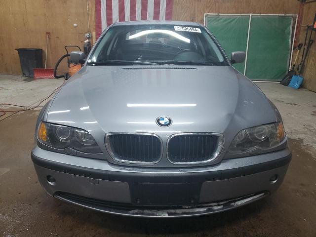 Photo 5 from auction – 2005 BMW 325 I with VIN WBAEV33475KX09427