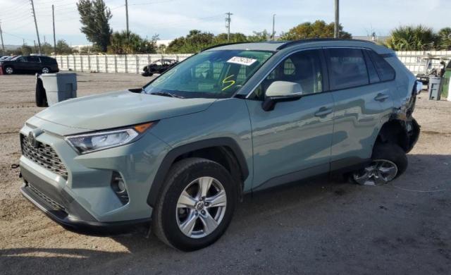 TOYOTA RAV4 XLE 2019 with VIN JTMP1RFV2KD026369 - Photo from auction
