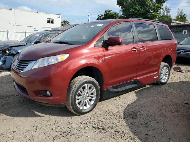 TOYOTA SIENNA XLE 2017 with VIN 5TDYZ3DC5HS824776 - Photo from auction