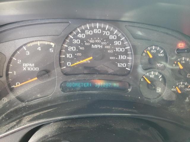Photo 9 from auction – 2005 CHEVROLET SILVERADO with VIN 1GCHK23275F962208