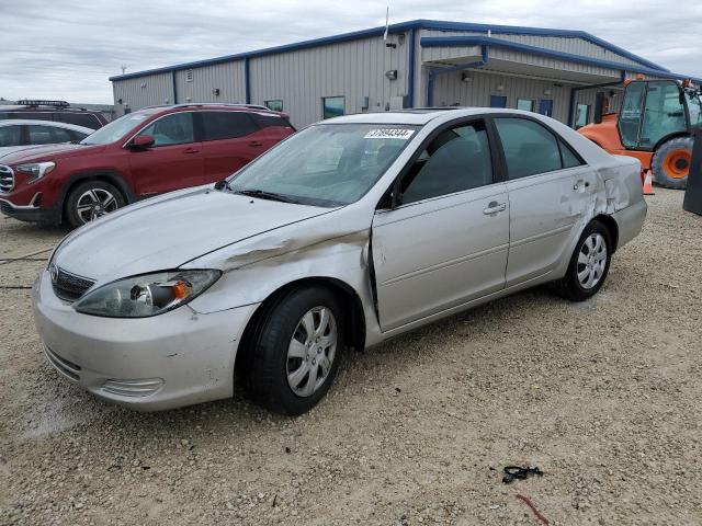 TOYOTA CAMRY LE 2004 with VIN 4T1BE32K44U850430 - Photo from auction