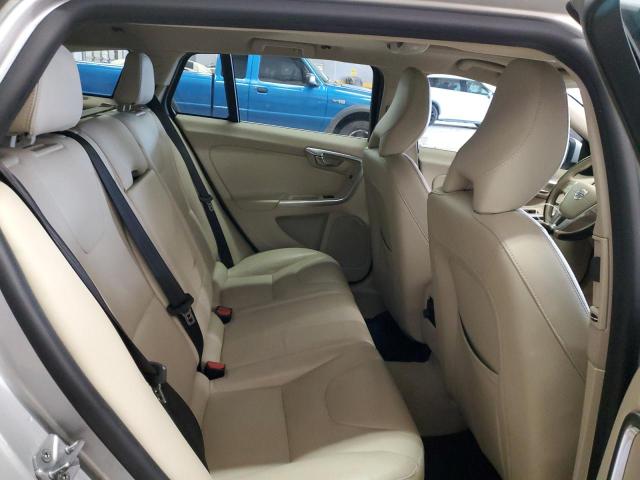 Photo 10 from auction – 2015 VOLVO V60 PREMIE with VIN YV140MEK0F1265176
