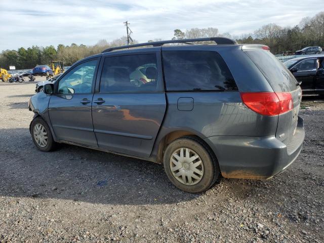 Photo 2 from auction – 2010 TOYOTA SIENNA CE with VIN 5TDKK4CC9AS317189