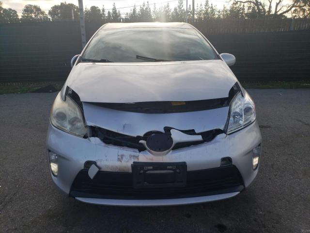 Photo 5 from auction – 2013 TOYOTA PRIUS with VIN JTDKN3DU2D5583902