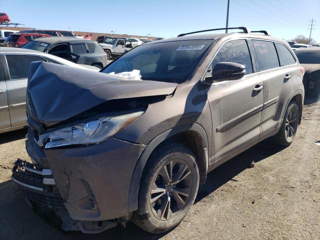 TOYOTA HIGHLANDER 2018 with VIN 5TDBZRFHXJS815899 - Photo from auction