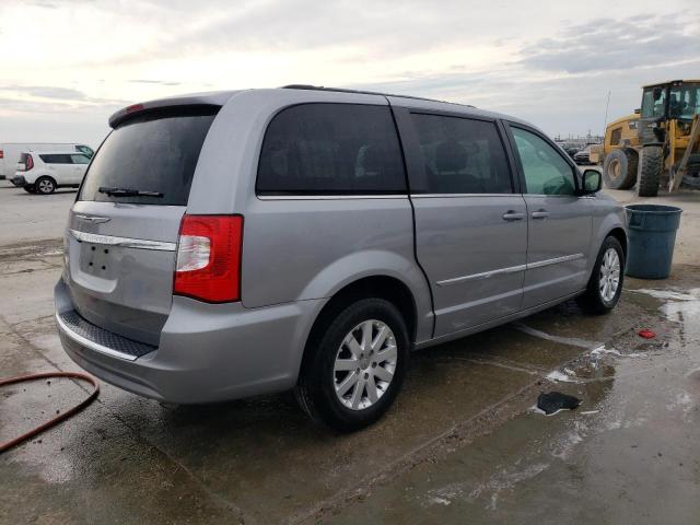 Photo 3 from auction – 2016 CHRYSLER TOWN & COU with VIN 2C4RC1BG4GR229716