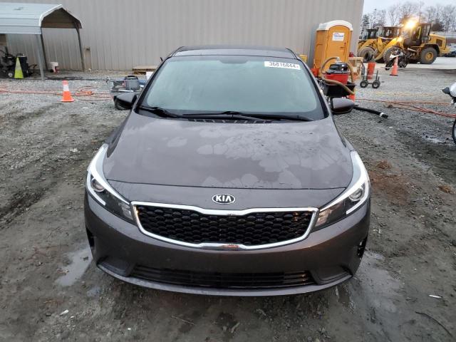 Photo 5 from auction – 2017 KIA FORTE LX with VIN 3KPFL4A79HE136523