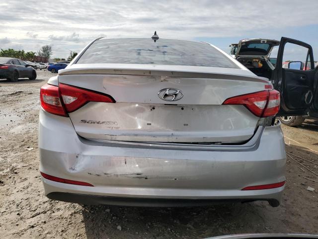 Photo 6 from auction – 2017 HYUNDAI SONATA SE with VIN 5NPE24AF4HH505953