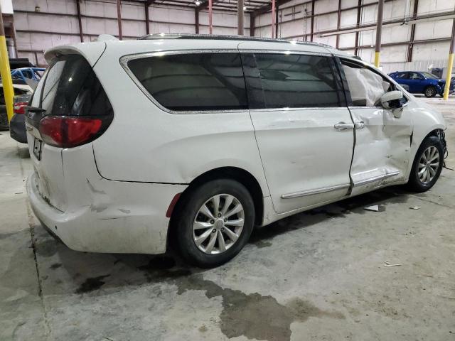 Photo 3 from auction – 2019 CHRYSLER PACIFICA T with VIN 2C4RC1BG1KR555157
