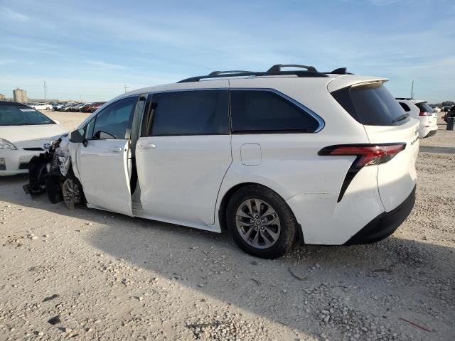 Photo 2 from auction – 2022 TOYOTA SIENNA LE with VIN 5TDKRKEC8NS078902