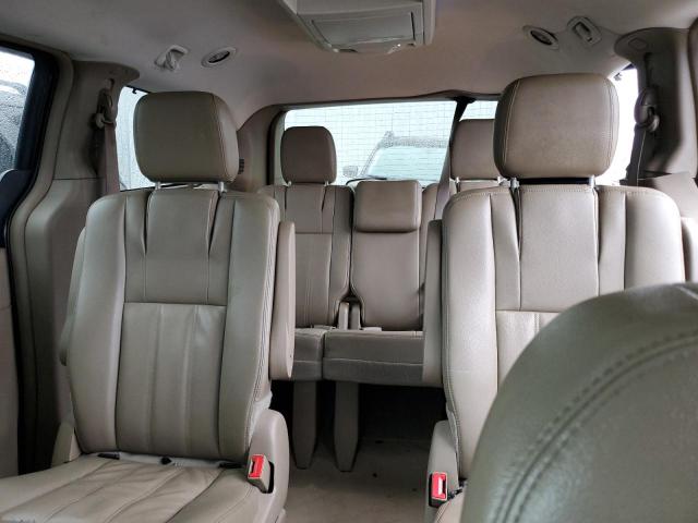 Photo 10 from auction – 2016 CHRYSLER TOWN & COU with VIN 2C4RC1BG4GR160140