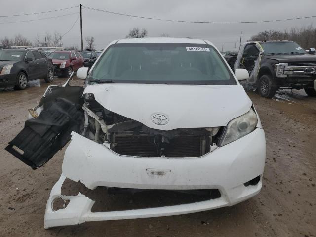 Photo 5 from auction – 2014 TOYOTA SIENNA LE with VIN 5TDKK3DC0ES466167