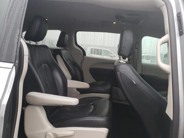 Photo 11 from auction – 2018 CHRYSLER PACIFICA H with VIN 2C4RC1H72JR116040