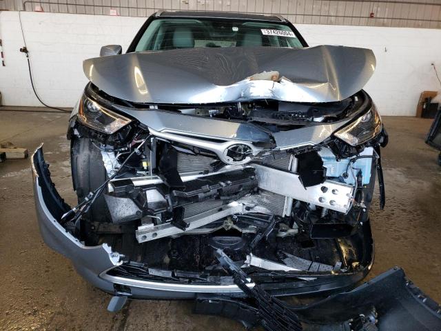 Photo 5 from auction – 2022 TOYOTA HIGHLANDER with VIN 5TDHZRBH8NS213511