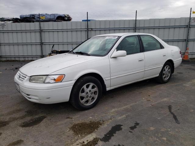 TOYOTA CAMRY LE 1999 with VIN JT2BF22K2X0206232 - Photo from auction