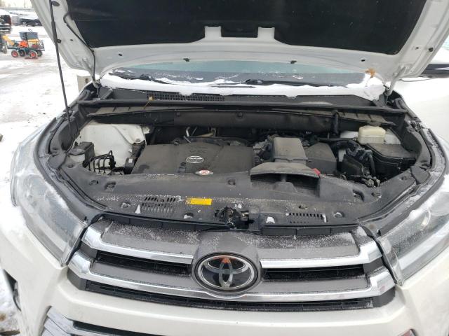 Photo 11 from auction – 2018 TOYOTA HIGHLANDER with VIN 5TDDZRFH9JS807124
