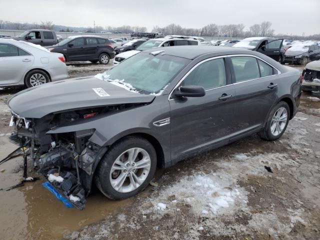 FORD TAURUS SE 2018 with VIN 1FAHP2D8XJG137343 - Photo from auction