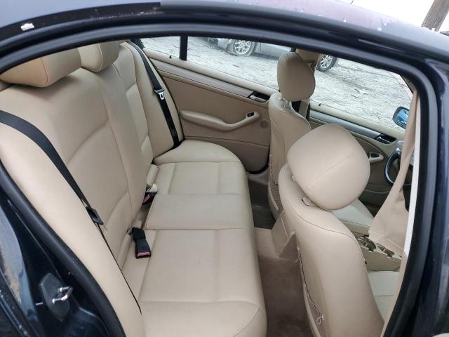 Photo 10 from auction – 2004 BMW 325 I with VIN WBAEV33464KR33707