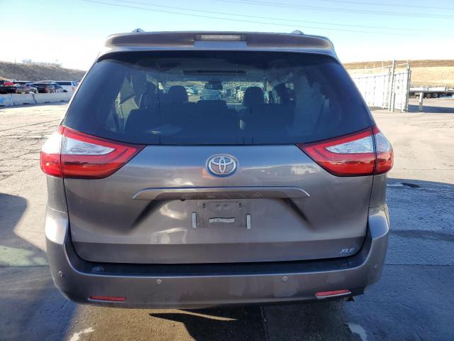 Photo 6 from auction – 2017 TOYOTA SIENNA XLE with VIN 5TDYZ3DC4HS803000