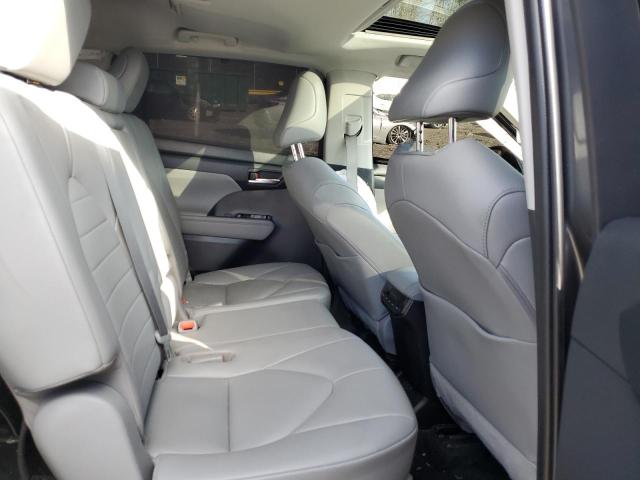 Photo 11 from auction – 2020 TOYOTA HIGHLANDER with VIN 5TDHZRBH2LS019019