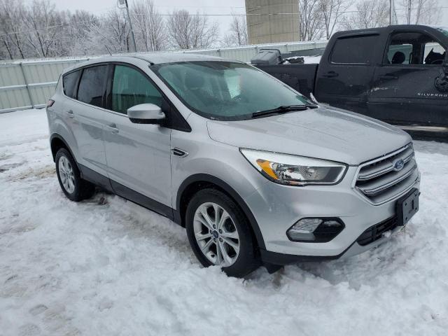 Photo 4 from auction – 2017 FORD ESCAPE SE with VIN 1FMCU9GD6HUA56572