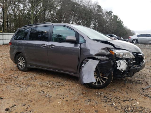 Photo 4 from auction – 2018 TOYOTA SIENNA XLE with VIN 5TDYZ3DC8JS960700