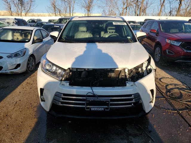 Photo 5 from auction – 2017 TOYOTA HIGHLANDER with VIN 5TDDGRFH9HS023736