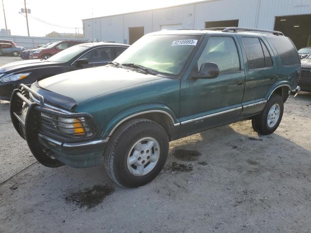 Photo 1 from auction – 1997 CHEVROLET BLAZER with VIN 1GNDT13W1V2200838