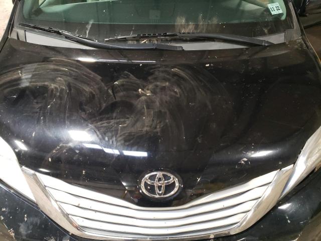Photo 12 from auction – 2017 TOYOTA SIENNA XLE with VIN 5TDYZ3DC3HS877508