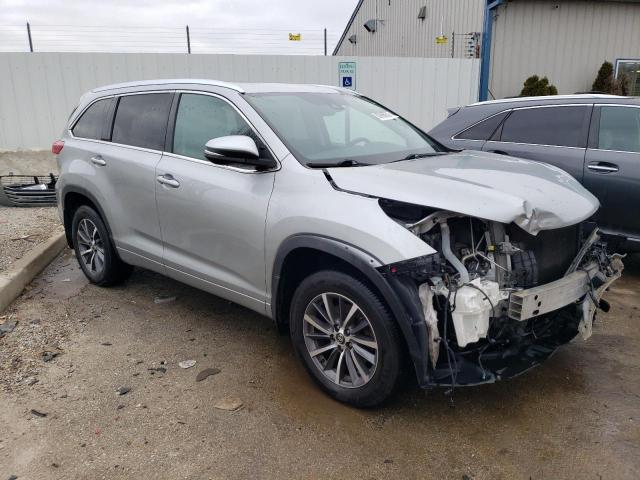 Photo 4 from auction – 2017 TOYOTA HIGHLANDER with VIN 5TDJZRFH5HS522384