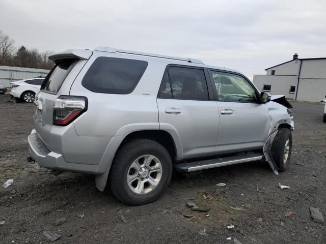 Photo 3 from auction – 2017 TOYOTA 4RUNNER SR with VIN JTEBU5JR6H5476979