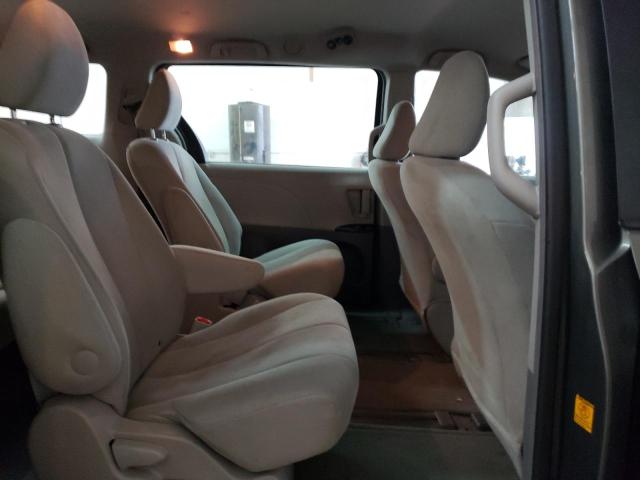 Photo 11 from auction – 2011 TOYOTA SIENNA with VIN 5TDZK3DC2BS085687