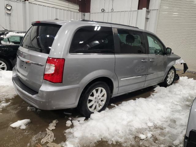 Photo 3 from auction – 2015 CHRYSLER TOWN & COU with VIN 2C4RC1BG2FR579165