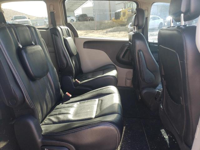 Photo 11 from auction – 2012 CHRYSLER TOWN & COU with VIN 2C4RC1BG5CR312890