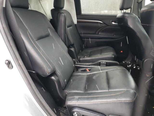 Photo 11 from auction – 2016 TOYOTA HIGHLANDER with VIN 5TDDCRFHXGS017518