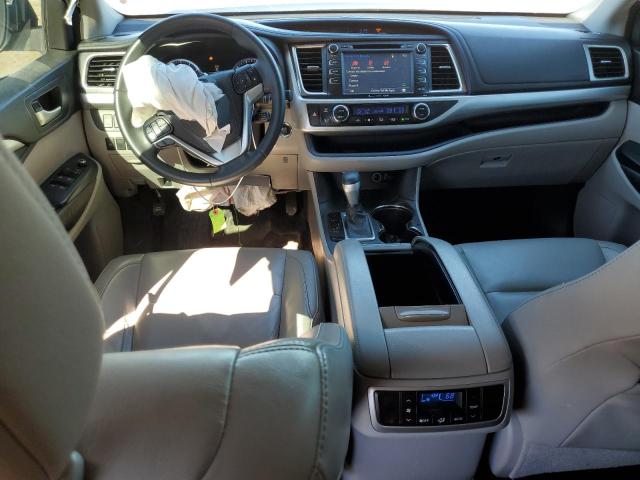 Photo 8 from auction – 2016 TOYOTA HIGHLANDER with VIN 5TDKKRFH1GS122720