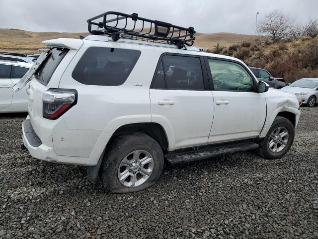 Photo 3 from auction – 2014 TOYOTA 4RUNNER SR with VIN JTEBU5JR3E5152495