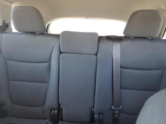 Photo 10 from auction – 2013 KIA SORENTO LX with VIN 5XYKTDA67DG325268