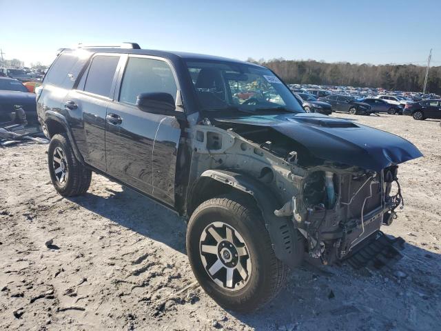 Photo 4 from auction – 2018 TOYOTA 4RUNNER SR with VIN JTEBU5JRXJ5540799