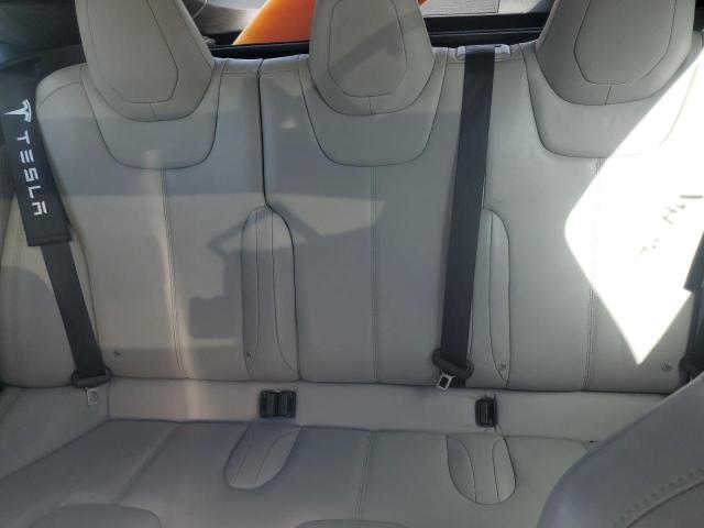 Photo 11 from auction – 2015 TESLA MODEL S with VIN 5YJSA1E42FF114812