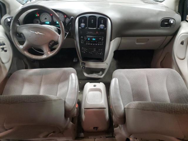 Photo 8 from auction – 2005 CHRYSLER TOWN & COU with VIN 2C8GP54L15R440560