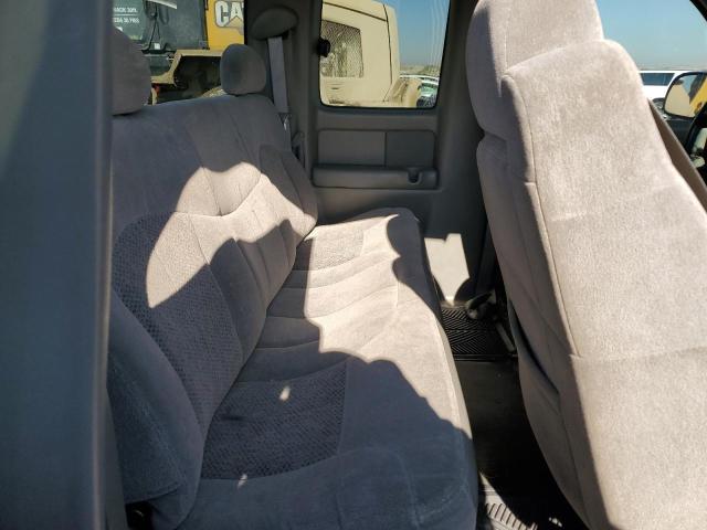 Photo 10 from auction – 2000 CHEVROLET SILVERADO with VIN 1GCEK19T3YE153568