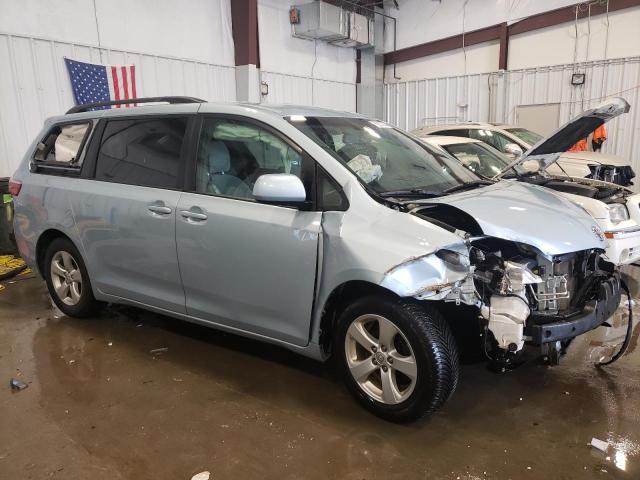 Photo 4 from auction – 2015 TOYOTA SIENNA LE with VIN 5TDKK3DC3FS550601