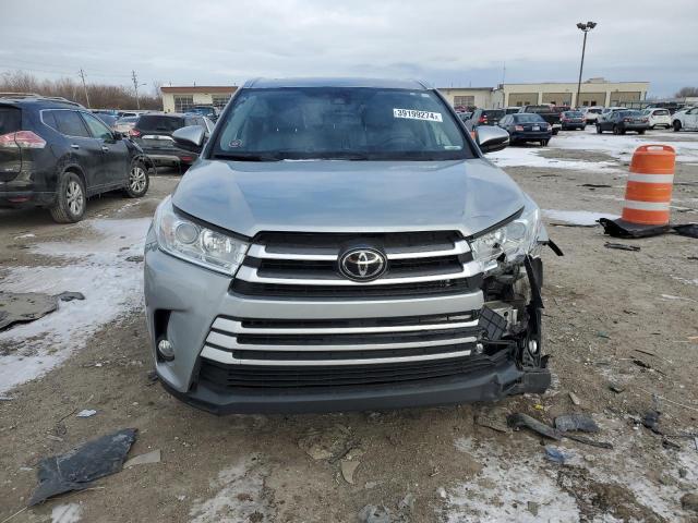 Photo 5 from auction – 2019 TOYOTA HIGHLANDER with VIN 5TDJZRFH4KS577030