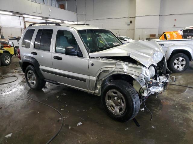 Photo 4 from auction – 2006 JEEP LIBERTY SP with VIN 1J4GL48K16W250463
