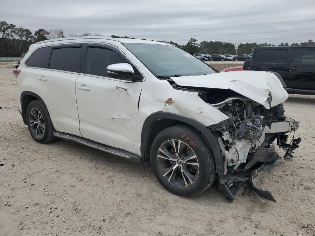 Photo 4 from auction – 2016 TOYOTA HIGHLANDER with VIN 5TDKKRFH6GS135768